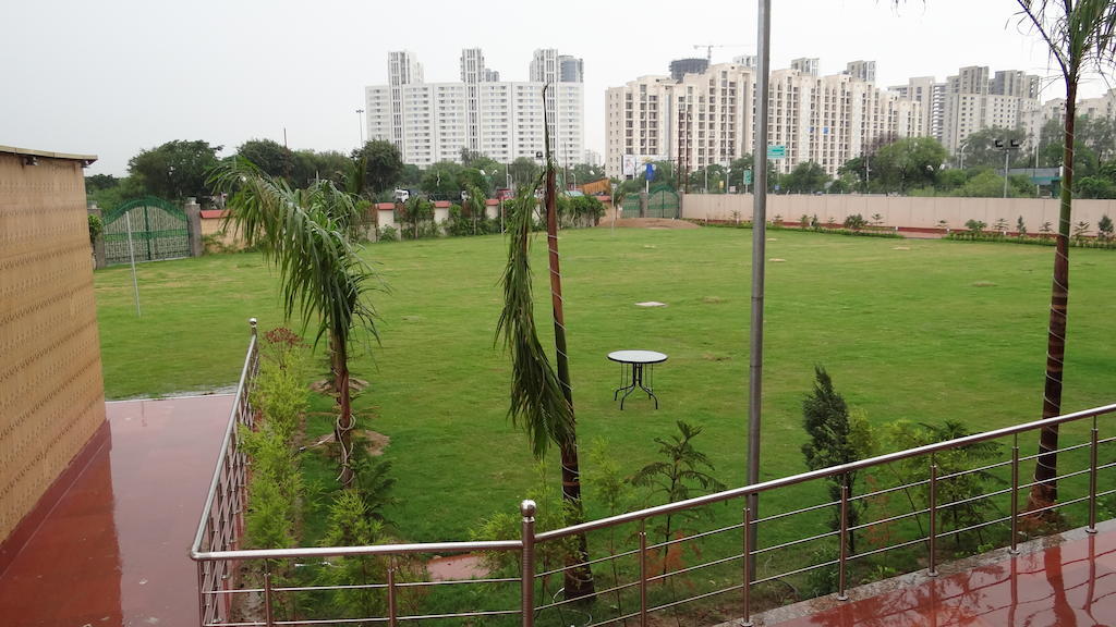 Hotel Le Grand Regency Greater Noida Exteriér fotografie