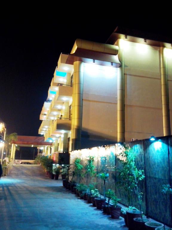 Hotel Le Grand Regency Greater Noida Exteriér fotografie